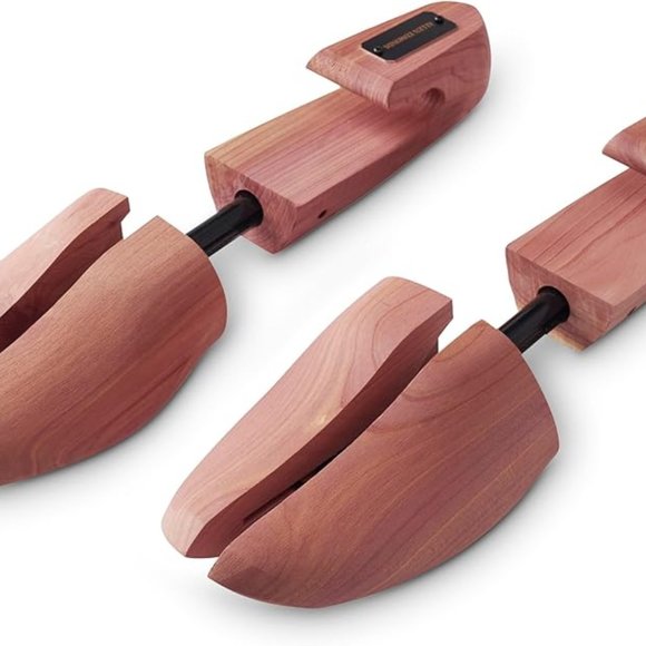Bruno Magli Xavier Leather Driver Shoe and wooden shoe trees  Brand New